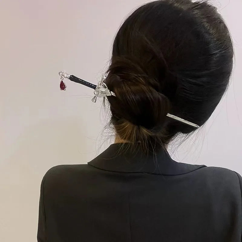 New Antique Metal Sword Hairpin Women's Fashion Chinese Simple and Creative Pan Hairpin Jewelry Temperament Headwear Accessories